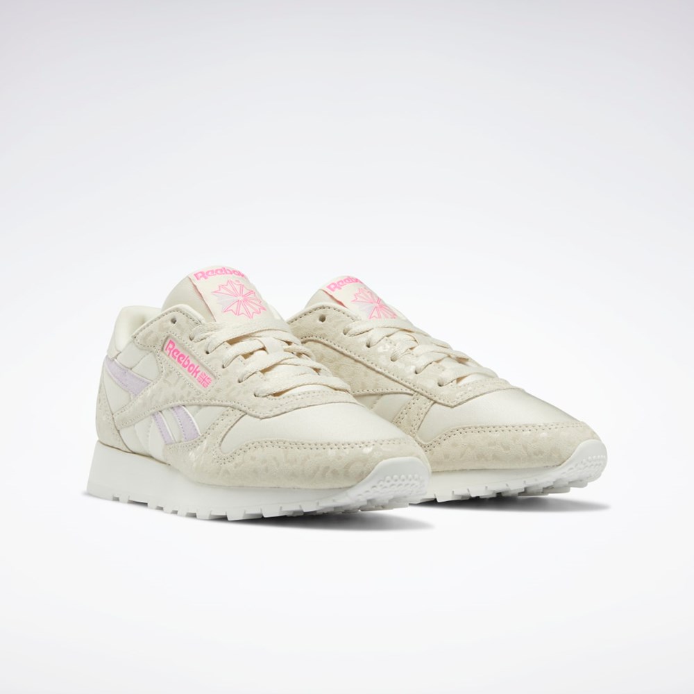 Reebok Classic Leather Shoes Alabaster / Chalk / Quartz Glow | VWSJN-2783