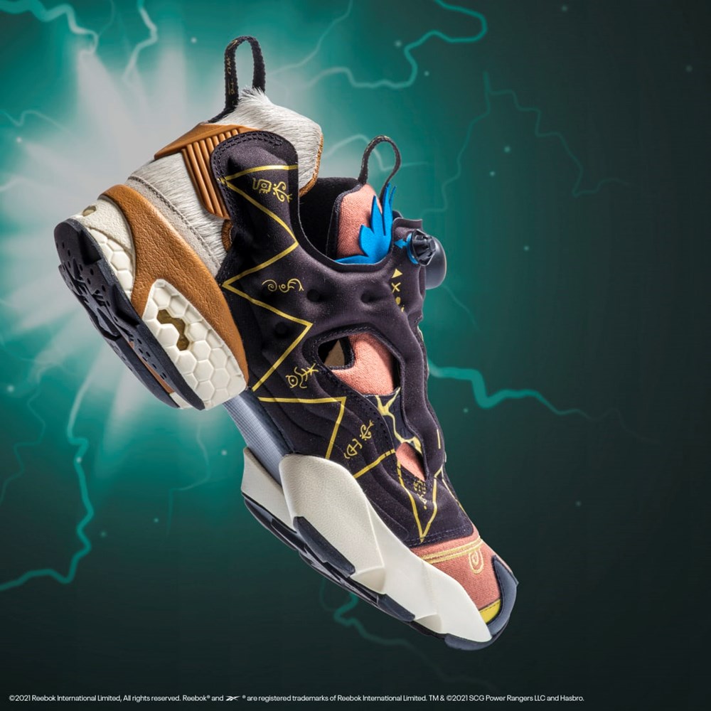 Reebok Power Rangers Instapump Fury 94 Shoes Svarta Guld | DMVOL-3624